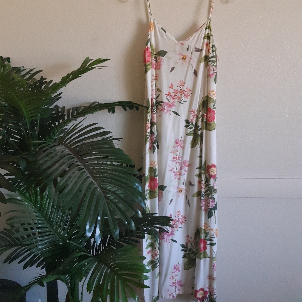 LA CABANNA Vintage Floral Dress